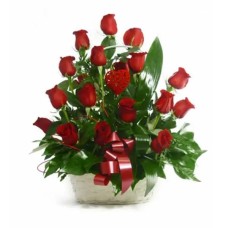 Center of 18 red roses